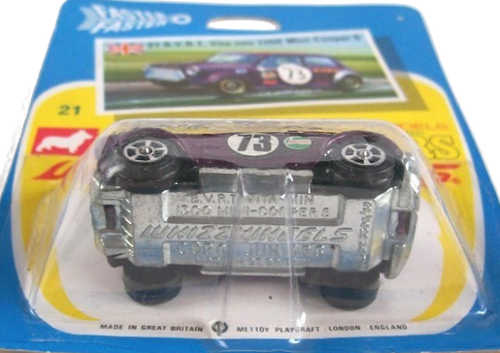 Corgi Junior 21