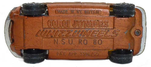 Corgi Junior 37