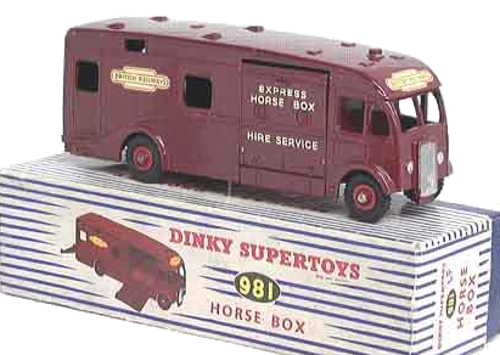 Dinky 981Horse Box British Railways Supertoys Box