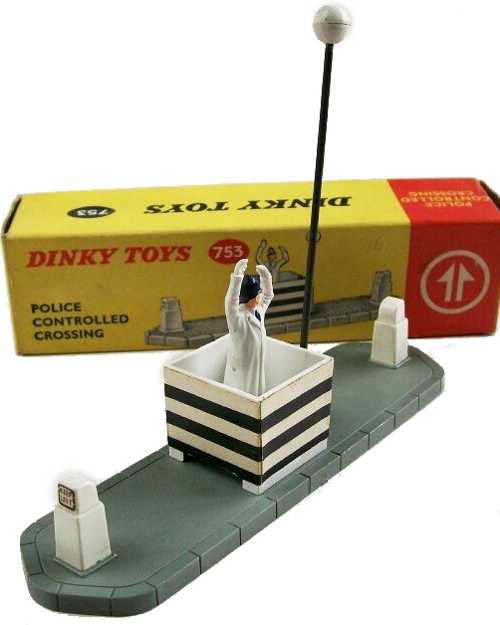 Dinky 753