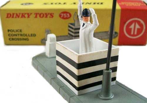 Dinky 753
