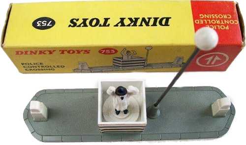 Dinky 753