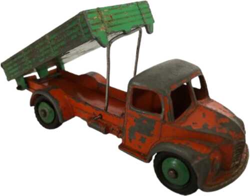 Dinky 30M variant with no bonnet louvres