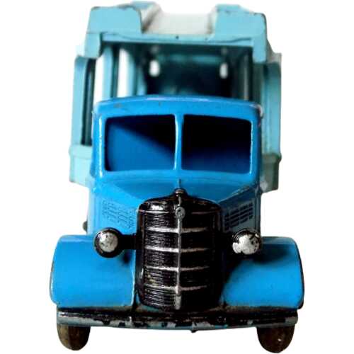 Dinky 582