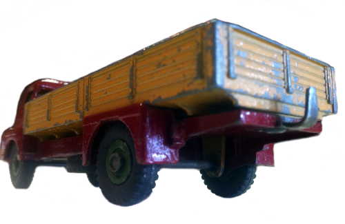 Dinky 522 unusual wheels?