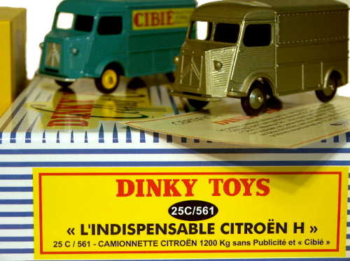 Dinky Atlas 25C and 561