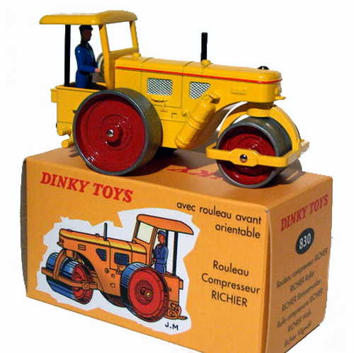 Dinky Atlas 830