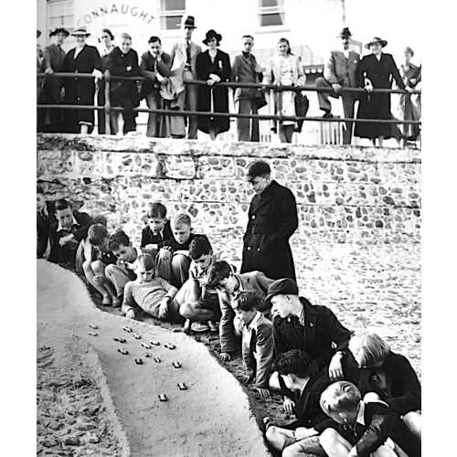 Sand racetrack for toy cars,
						on the beach at Bognor Regis, August 1939