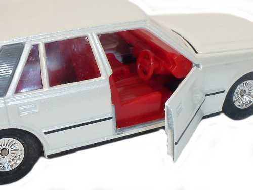 Tomica DANDY DJ-005
