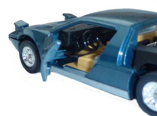 Tomica F08