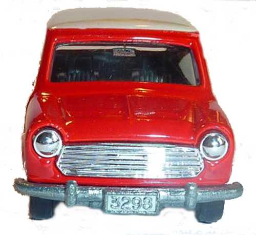 Tomica F8