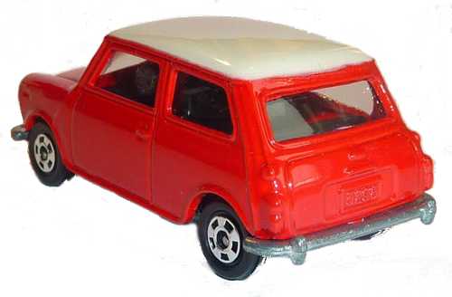 Tomica F8