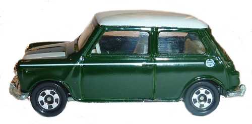 Tomica F8