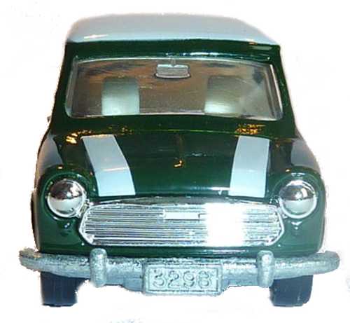 Tomica F8